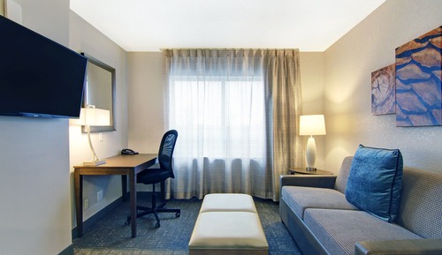 Suite, 2 Bedrooms, Kitchen