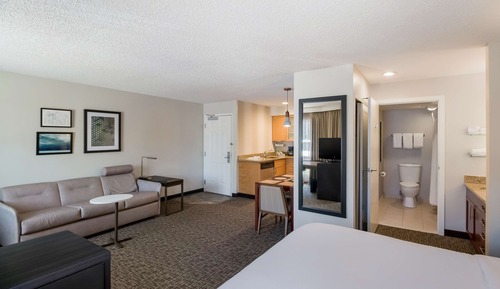 Standard Studio Suite, 1 King Bed with Sofa bed (Mobility Tub)