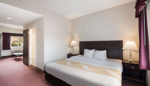 Suite, 1 King Bed, Non Smoking