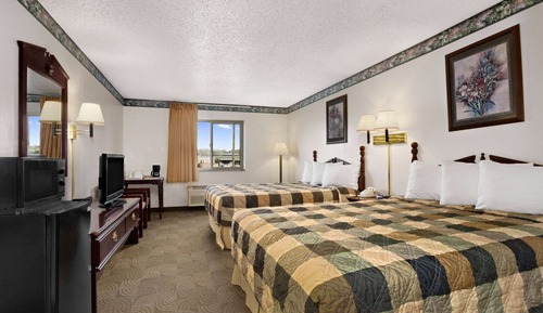 Standard Room, 2 Queen Beds