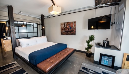 Standard Room, 1 King Bed