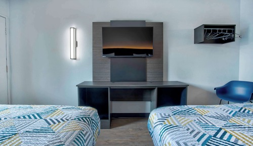 Standard Room, 2 Queen Beds, Non Smoking