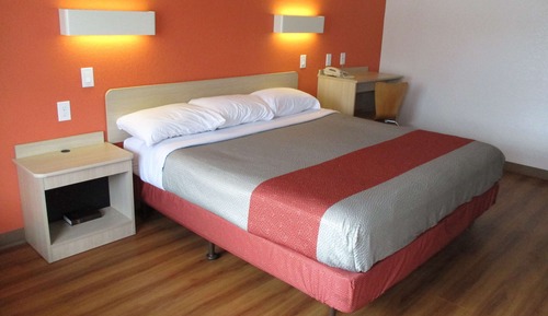 Room, 1 King Bed, Accessible, Non Smoking (Mobility)