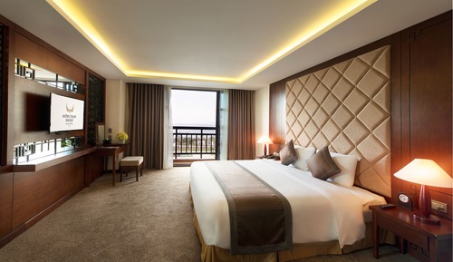 Deluxe King Room, City View