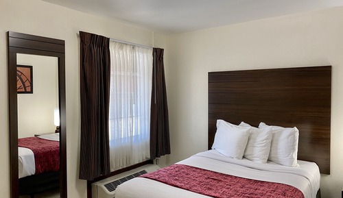 Standard Room, 1 Double Pillow top Bed