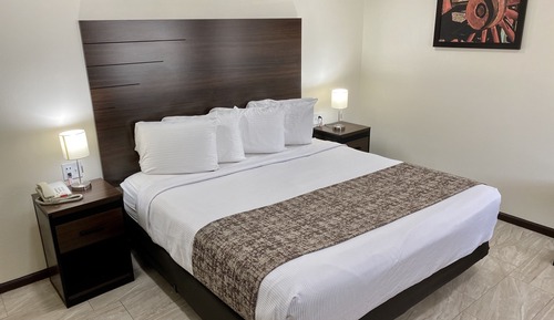 Standard Room, 1 King Pillow top Bed