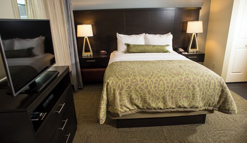 Studio Suite, 1 Queen Bed, Accessible, Kitchen (Communications)