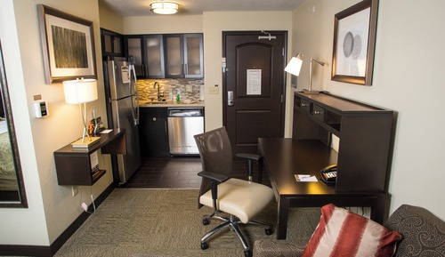 Studio Suite, 1 Queen Bed, Accessible, Kitchen (Mobility, Accessible Tub)