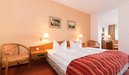 Suite, Ocean View (Main Building)