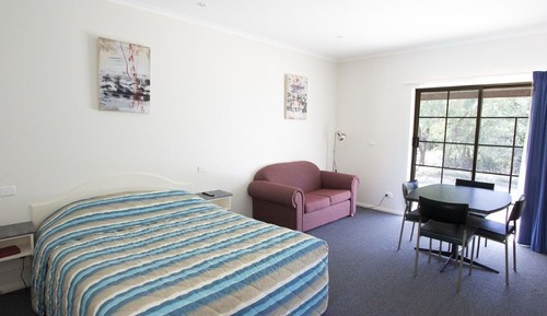 Standard Suite, 1 Bedroom, Non Smoking (Twin / Double Room)