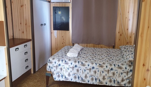 Cabin-Van (non-ensuited)