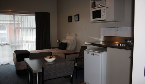 Standard Suite, 1 Bedroom, Non Smoking, Kitchenette (Unit - Option A)