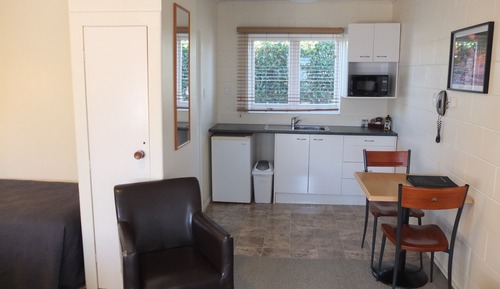 Standard Studio, Non Smoking, Kitchenette (Double Studio)