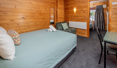 One Bedroom Motel - Private Bathroom/Own Kitchenette