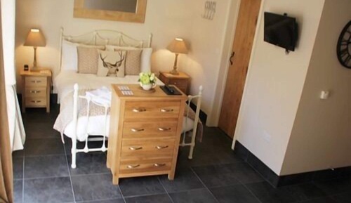 Double Room, Ensuite (Lower Cottage)