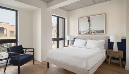 203 -2nd Floor 2 Bedroom Suite, 2 Queen Beds, bath, Main st