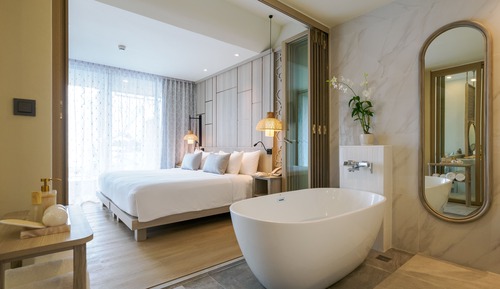 Pool Suite