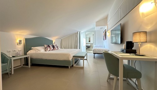 City Room, 1 Double Bed, Terrace, City View