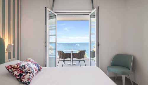 Deluxe Room, 1 Double Bed, Terrace, Sea View