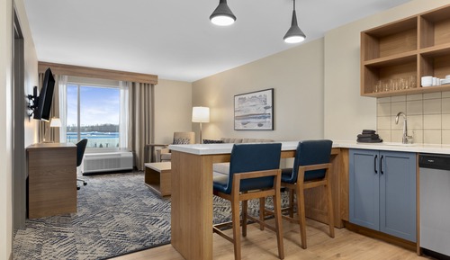 Suite, 1 Bedroom (Living Dining Areas)
