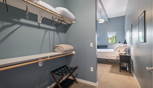 Chinook Suite