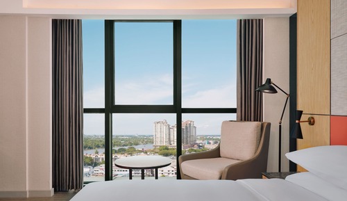 Club Room, 1 King Bed, Non Smoking