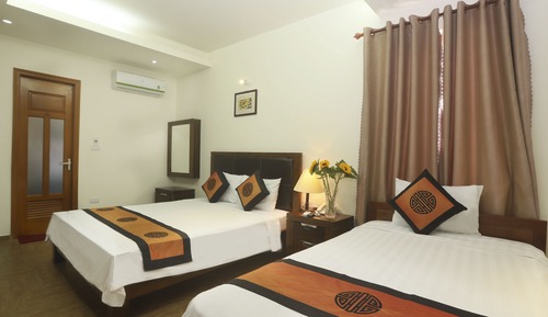Deluxe Triple Room, Balcony, City View