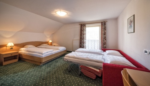 Quadruple Room (some with balcony)