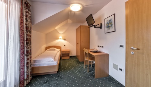 Single Room, Balcony