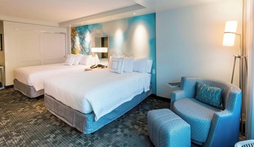 Deluxe Room, 2 Queen Beds, Courtyard View