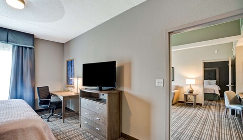 Suite, 1 King Bed, Accessible, Non Smoking