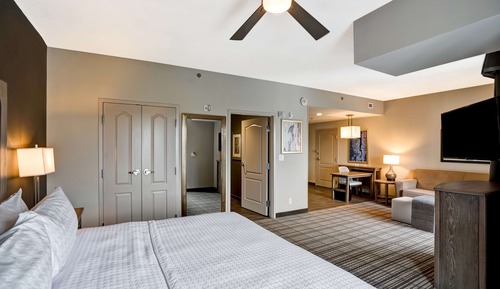 Studio, 1 King Bed, Accessible, Non Smoking