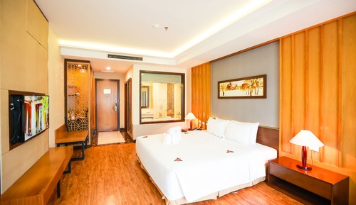 Deluxe Double Room, City View