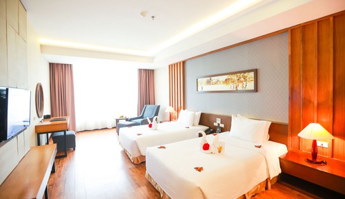 Deluxe Twin Room, City View
