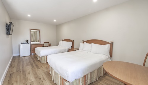 Standard Room, 2 Double Beds