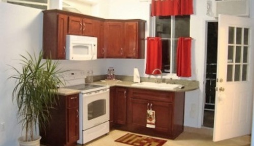 Luxury Studio, Private Bathroom (King Suite Studio)