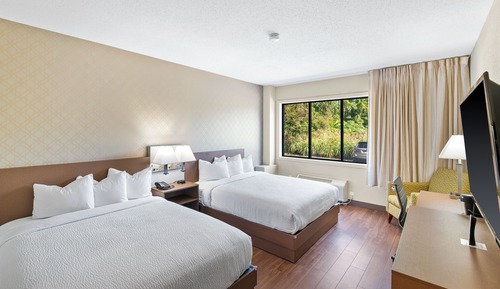 Standard Room, 2 Queen Beds, Mobility Accessible