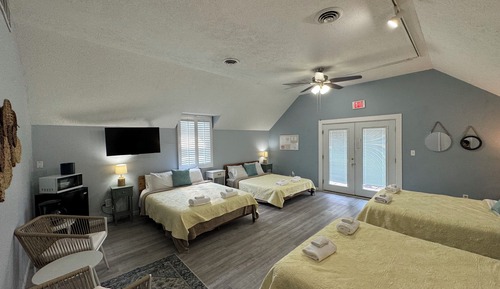 Standard Room, 1 Bedroom, Balcony, Lake View