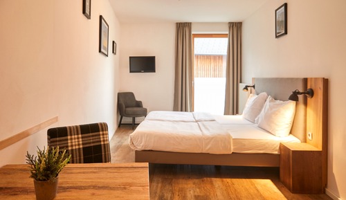 Room (Hotel)