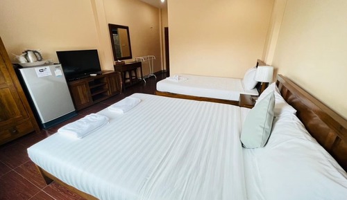 Deluxe Triple Room