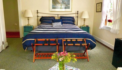 2 Bedroom Suite, Queen and Single Twin