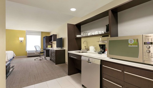 Studio, 1 Queen Bed, Accessible, Bathtub (Mobility)