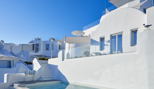 Master Suite with Infinity Pool