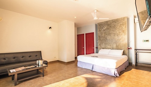 Executive Suite