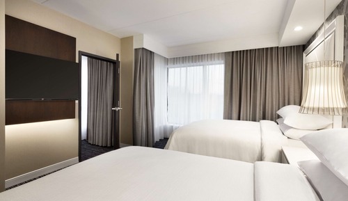Suite, 2 Queen Beds, Accessible, Bathtub (Mobility)