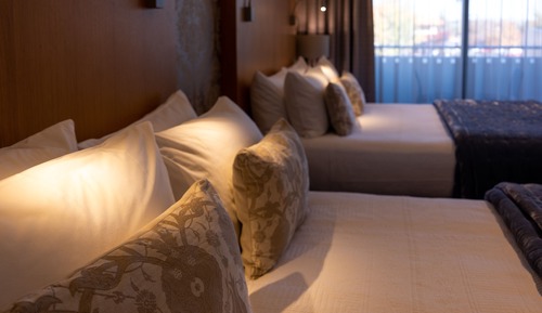 Deluxe Room (Twin)