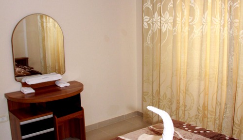 Deluxe Suite, 2 Bedrooms, Accessible, Smoking