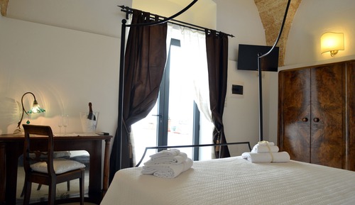 Deluxe Double Room, 1 King Bed