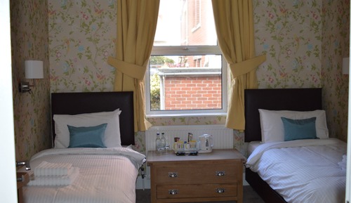 Twin Room, Ensuite