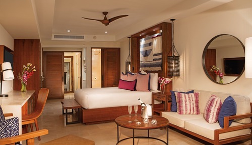 Junior Suite Pool View King